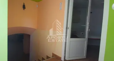 Spatiu comercial 67 mp central - foto 12