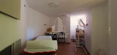 Spatiu comercial 67 mp central - foto 13