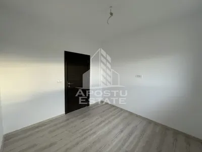Duplex situat Central cu 4 camere si 3 bai in Mosnita Noua - foto 5