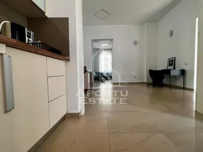 Apartament cu 4 camere 180mp loc de parcare zona centrala - foto 9