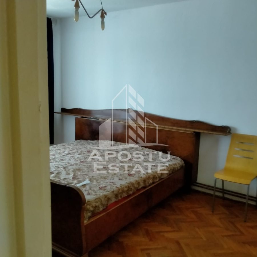 Apartament 3 camere, decomandat cu centrala proprie langa Medicina - Timisoara