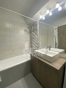 Apartament cu doua camere, ultracentral,  Arad Plaza - foto 9