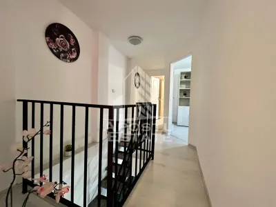 Casa la curte comuna 4 camere de vanzare, zona Dorobantilor Timisoara - foto 12