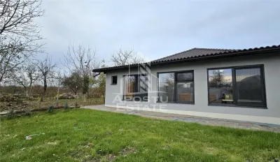 Casa individuala noua de vanzare, in vatra satului, 500 mp teren, Sag - foto 1