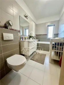 Apartament cu 3 camere, 2 terase, mobilat, la asfalt, zona Planetelor - foto 12