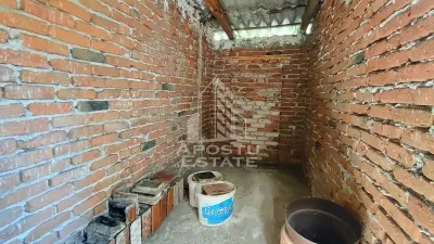 Casa la curte comuna 4 camere, zona Centrala - foto 25