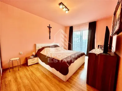 Duplex cu 4 camere situat la asfalt, in zona Planetelor - foto 4