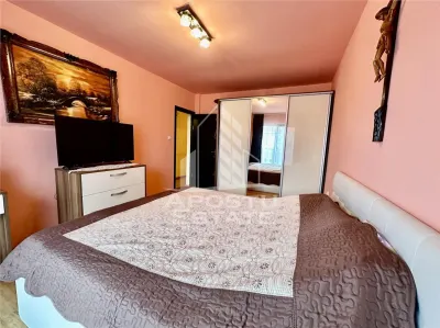 Duplex cu 4 camere situat la asfalt, in zona Planetelor - foto 5