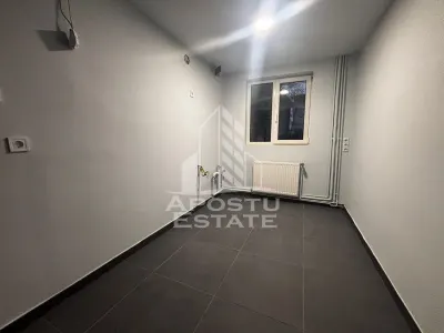 Apartament la casa cu 2 camere, curte proprie, Ghiroda - Ghiroda