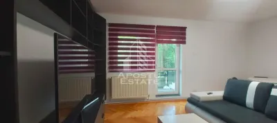 Apartament cu 3 camere  decomandat in zona Maranata - Arad