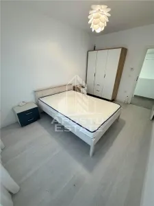 Triplex cu 3 camere,2 bai,mobilat si utilat,Dumbravita - foto 18