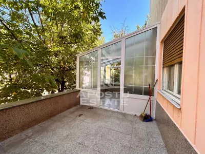 Apartament cu terasa si garaj in zona Medicinei. - foto 2