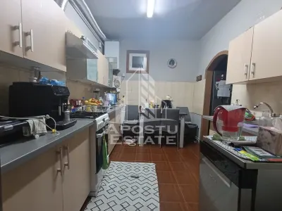 Apartament cu 4 camere, centrala proprie, 2 bai, terasa, zona Iosefin. - foto 4