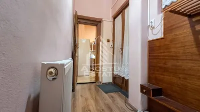 Apartament la casa, 3 camere Etaj 1 - foto 8
