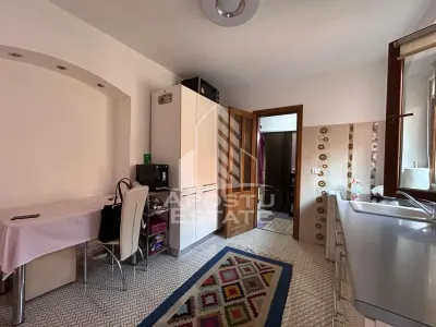 Apartament 2 camere in cladire reabilitata in zona Ultracentrala. - foto 3