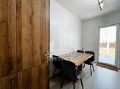 Jumatate de Duplex, 4 camere, 2 locuri de parcare,curte, Mosnita Noua - foto 8