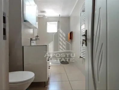Apartament 4 camere, centrala proprie, zona Miorita - foto 18