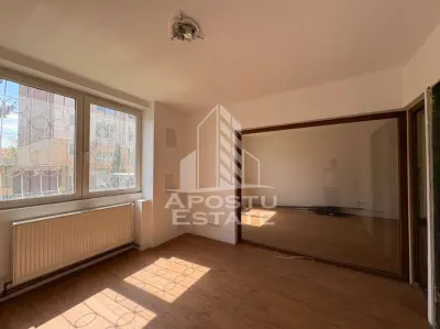 Apartament 2 camere, cu garaj,in Timisoara, zona Brancoveanu - foto 4