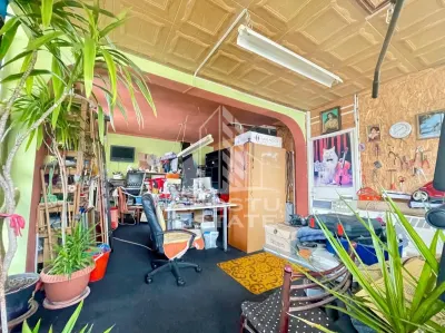 Casa individuala cu spatii comerciale - Zona Parneava spre Alfa - foto 6