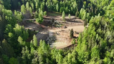 Oportunitate! Domeniu montan, cu lac propriu, oras Lupeni, Hunedoara - foto 6