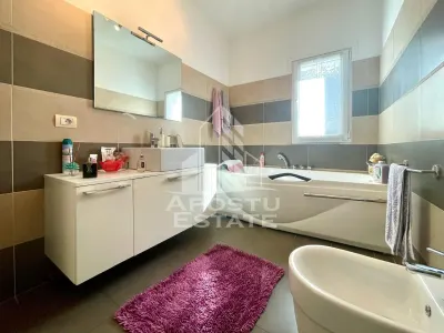 Vila cu terasa si piscina in Zadareni - foto 17