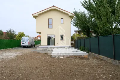 Casa individuala de vanzare vatra satului Sacalaz - foto 3