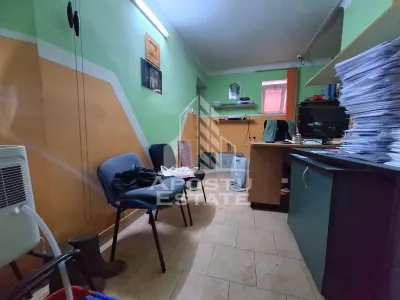 Spatiu comercial, demisol, zona Centrala - foto 2