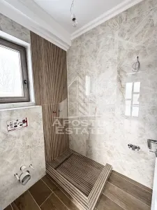 Duplex cu perete dublu, 4 camere si 3 bai finalizat, toate utilitatile - foto 24