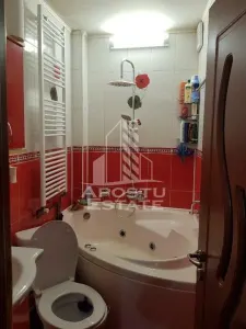 Apartament  cu 2 camere, decomandat, situat in  zona Iosefin - foto 3