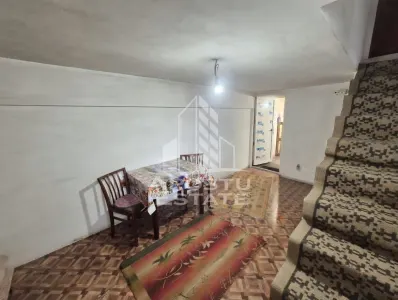 Casa in Pesac – 288 m², 2 locuinte, oportunitate rara - foto 5