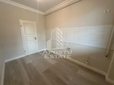 Apartament cu 2 camere si curte bucatarie separata in Giroc la asfalt - foto 2