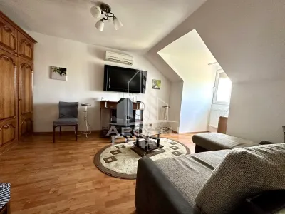 Apartament cu 3 camere de vanzare,  zona Girocului, Timisoara - Timisoara
