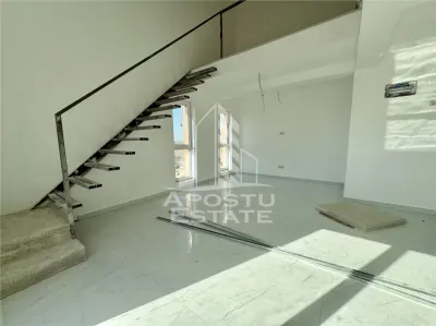 Penthouse cu scara interioara deosebita, 3 camere si 2 bai langa Lidl. - foto 3
