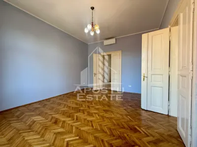 Apartament 5 camere de vanzare, renovat, zona Sinaia Timisoara - foto 7