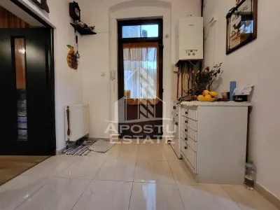 Apartament cu 2 camere, loc de parcare in curte langa Piata Iosefin - foto 2