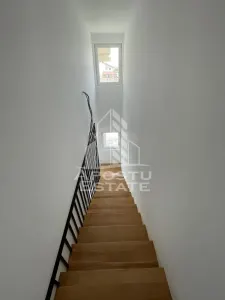 Casa individuala, 6 camere, 2 bai, garaj, teren 913, pompa de caldura - foto 14
