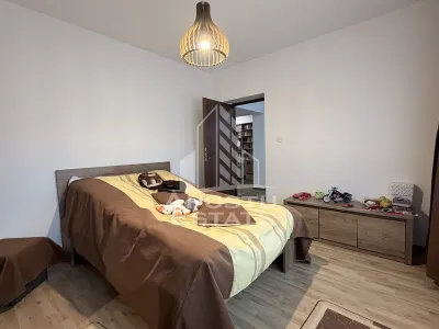 Casa moderna in Sanandrei la asfalt vatra satului - foto 8