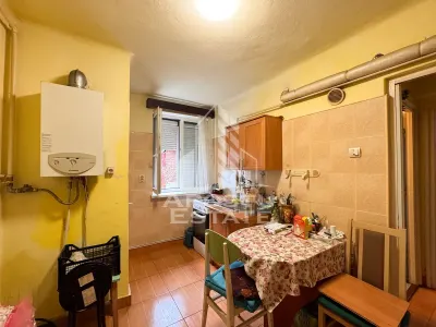 Apartament cu 1 camera, 30mp, decomandat, Zona centrala in Hunedoara - Hunedoara