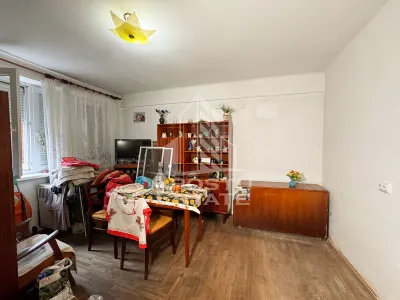 Apartament cu 1 camera, 30mp, decomandat, Zona centrala in Hunedoara - foto 4