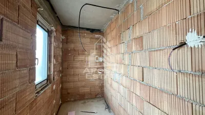 Jumatate de duplex de vanzare cu 5 camere, Dumbravita - foto 6