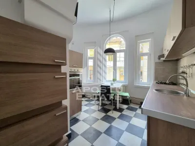 Apartament doua camere ,zona Central - foto 5