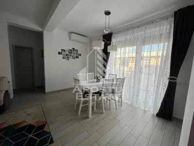 Apartament cu 3 camere, de inchiriat, Dumbravita, Loc de parcare - foto 3