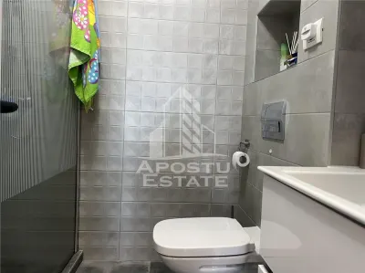 Apartament cu 3 camere de vanzare, 2 locuri de parcare, et 1, Giarmata Vii - foto 6