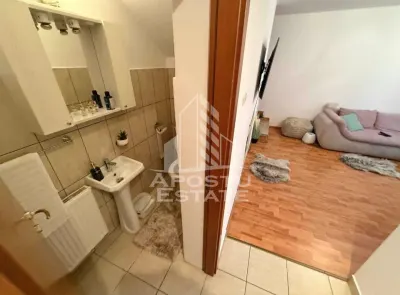 Apartament cu 3 camere,2 bai,Dumbravita - foto 8