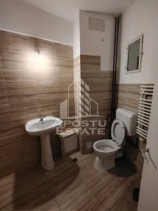 Apartament cu 3 camere, 2 bai,2 balcoane, etaj intermediar,Iuliu Maniu - foto 6