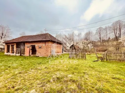 Casa cu potential amenajare pescarie- Zona Varfurile - foto 9
