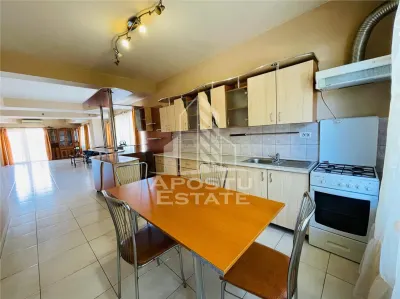 Apartament cu 3 camere la vila/ zona Intim/ 140 mp - foto 2