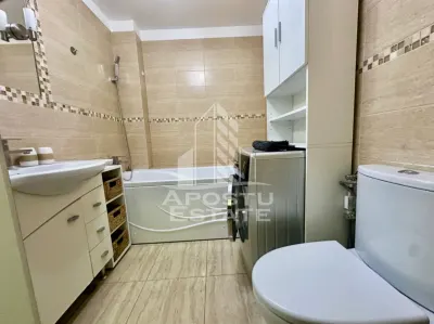 Apartament cu 2 camere, bucatarie inchisa, etaj 1, zona centrala Giroc - foto 10