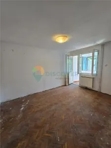 Podul Ros, ETAJ 1,  doua camere Decomandate, 2 balcoane, 53 mp, Fara Risc - foto 5