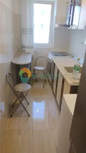 €350 Apartament de inchiriat , 2 camere zona podu ros , nedecomandat - foto 2